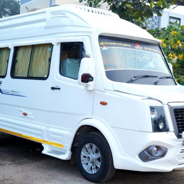 tempo traveller